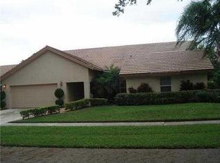 2427 NW 40th Cir, Boca Raton, FL 33431