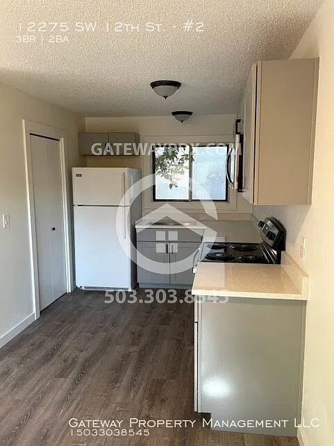 12275 SW 12th St — Photo 4