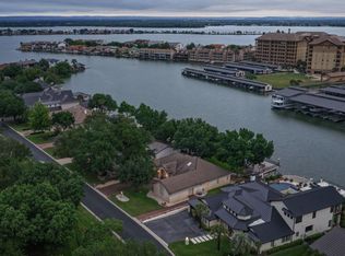 909 Red Sails, Horseshoe Bay, TX 78657