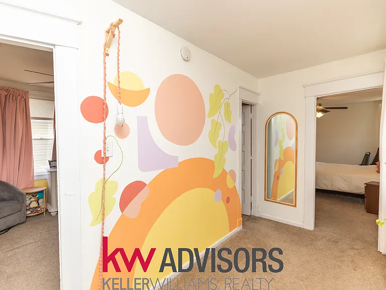 2320 Kenilworth Ave — Photo 17