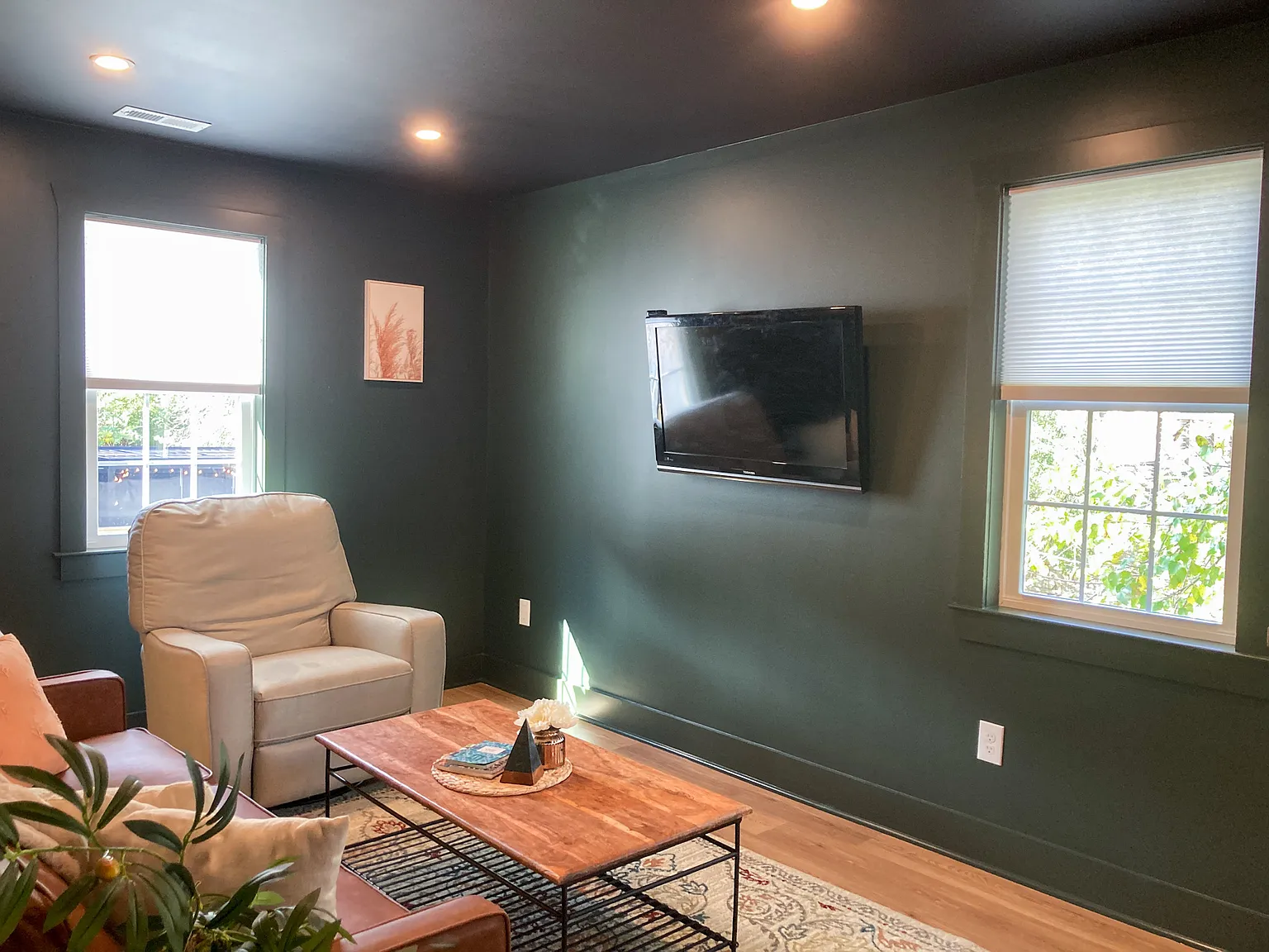 1 bed, 750 sqft, $1,800 — Photo 2
