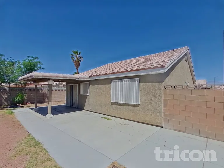 2801 Sing Song Way — Photo 14