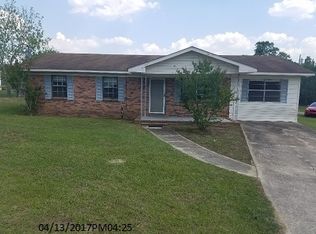 37 Nobles Rd, Cottonwood, AL 36320