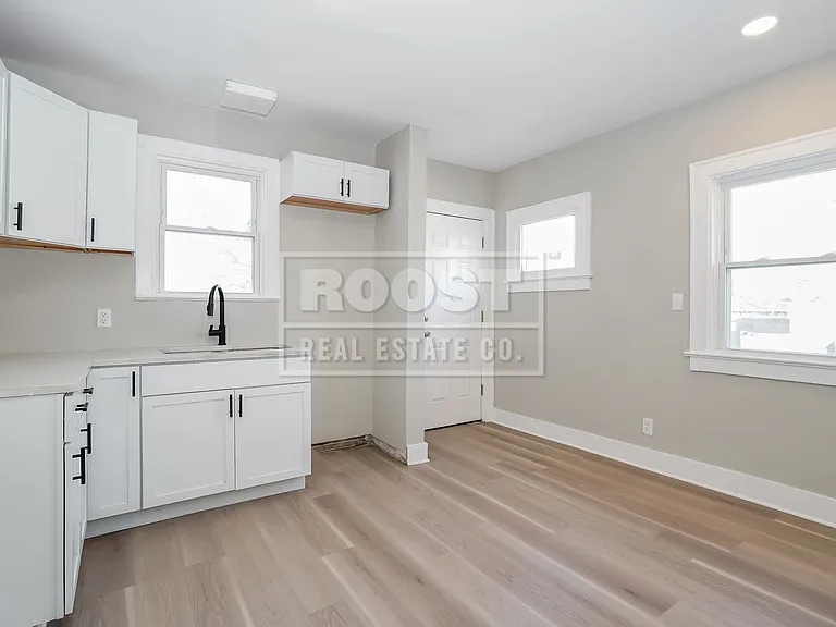 1239 S Champion Ave — Photo 5