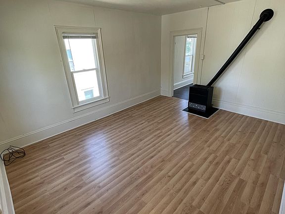 2nd image of 541 Germania St APT C