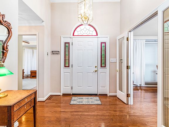 4th image of 2583 Hedgerow Ln