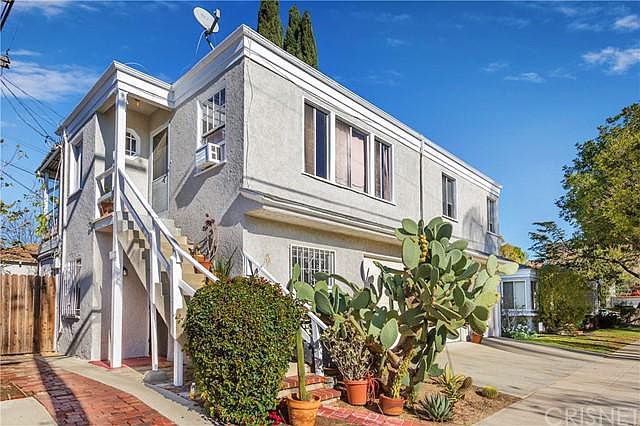 1st image of 4077 Veselich Ave