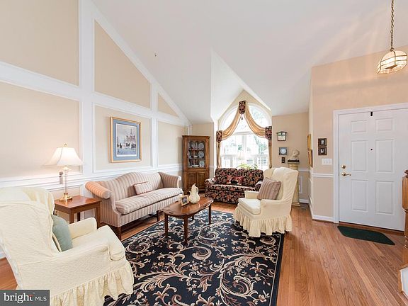 4th image of 1711 Pine Forest Ct