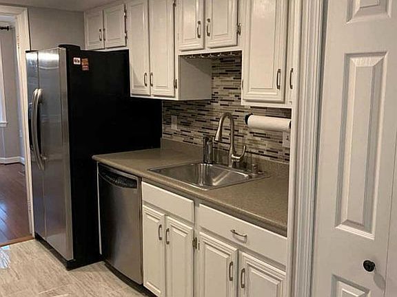 4th image of 13907 Water Pond Ct