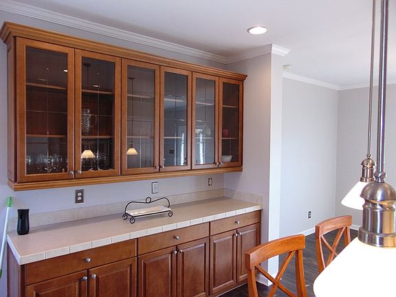 5th image of 201 Oakside Dr