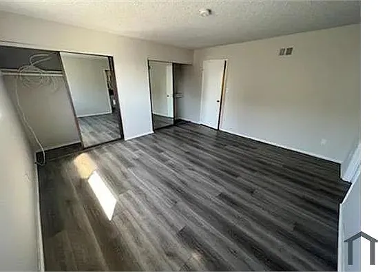 8936 Willis Ave #8 — Photo 4