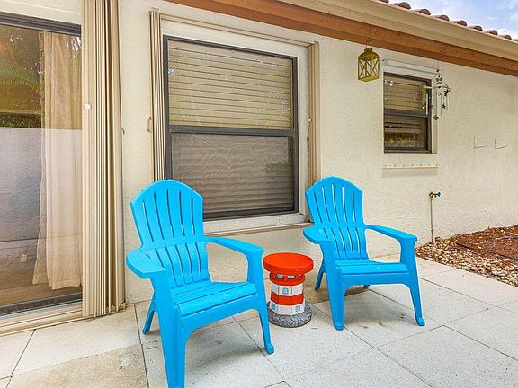 4th image of 2856 SW Mariposa Circle