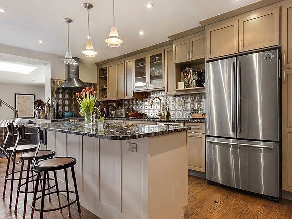 3rd image of 235 Withers St #1