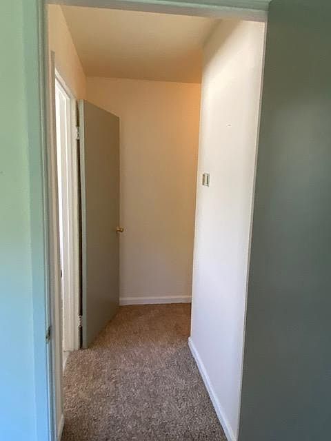 1st image of 5585 Clovercrest Dr APT 3