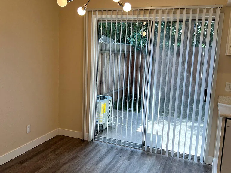 2920 Garfield Ave #S — Photo 3