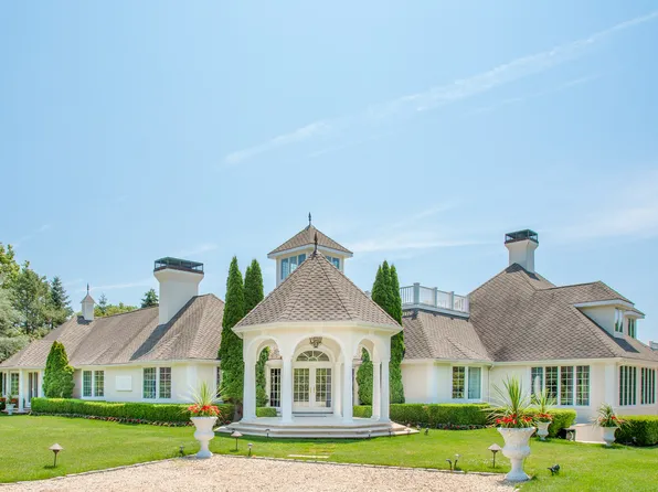 2 Halsey Farm Dr, Southampton, NY 11968