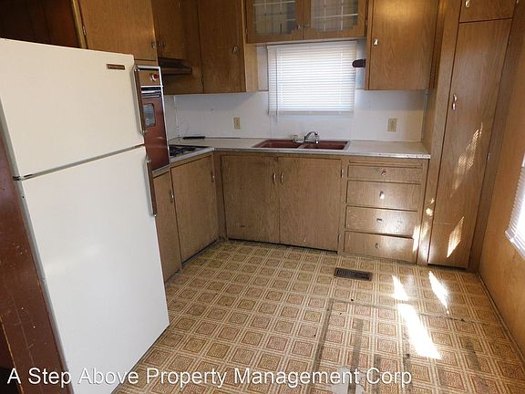 5th image of 535 W Aspen Ave Trailer 1