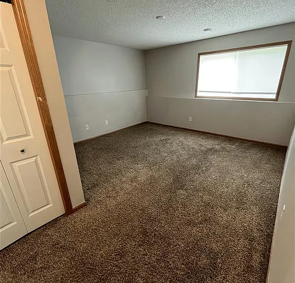 10660 Ironwood Pkwy — Photo 19