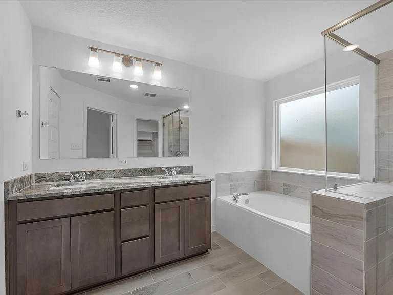 10602 Burgundy Berry Way — Photo 18