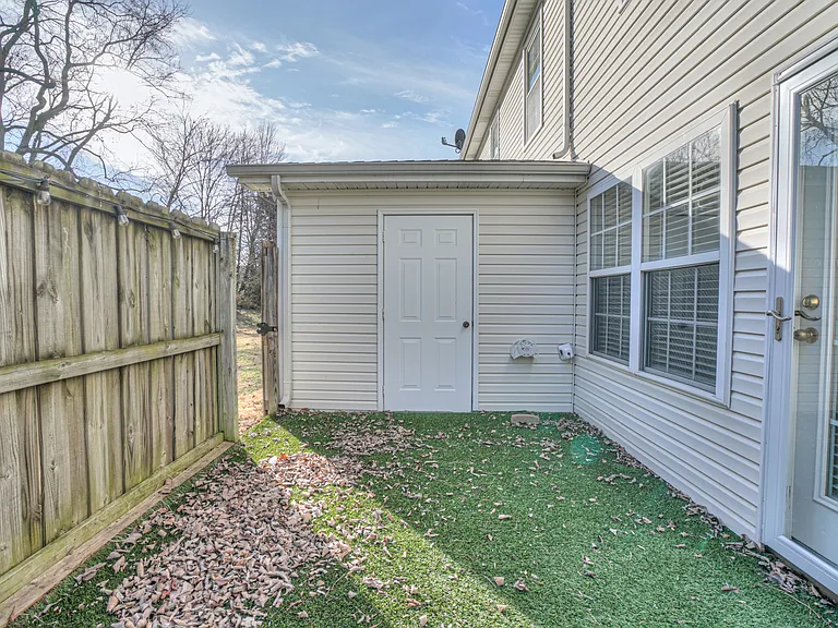 341 Shoshone Pl — Photo 14