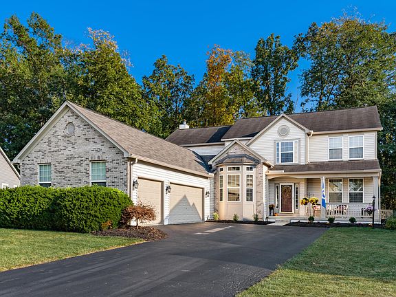 2nd image of 853 Oakley Dr
