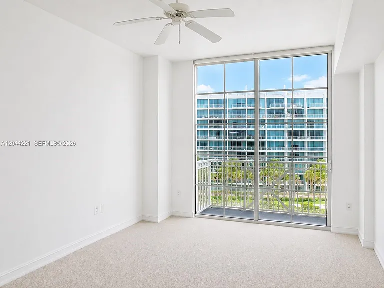 3001 NE 185th St #515 — Photo 9