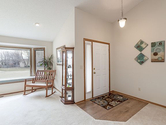 4th image of 1705 Candace Ln