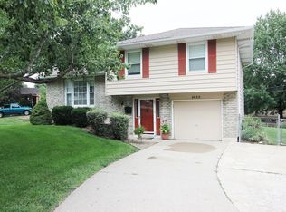 3633 S Hocker Ave, Independence, MO 64055