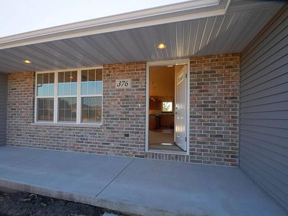 4th image of 376 Charity Ln