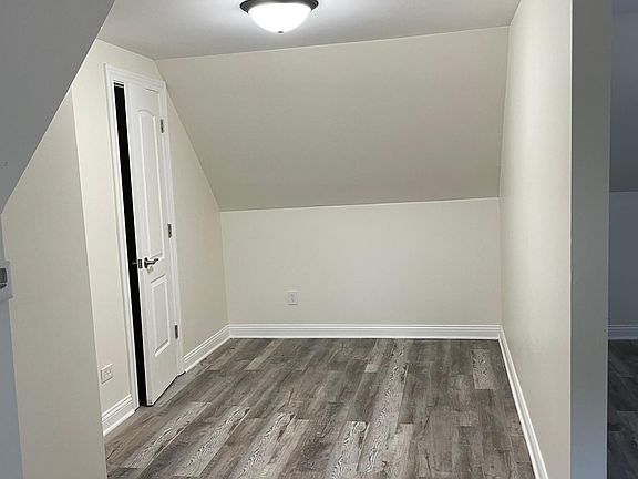 4th image of 1204 Beacon St #3