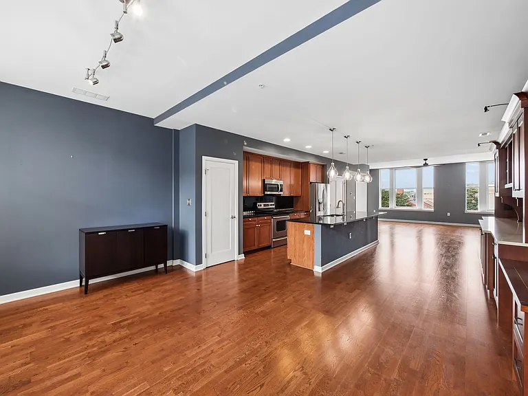 145 N High St #301 — Photo 3