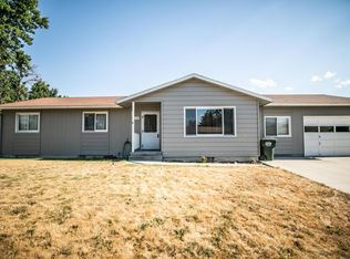 313 8th St, Stevensville, MT 59870