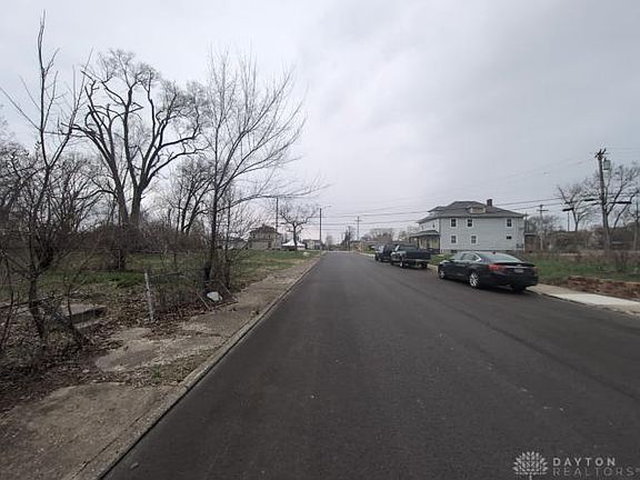 5th image of 420 Bolander Ave