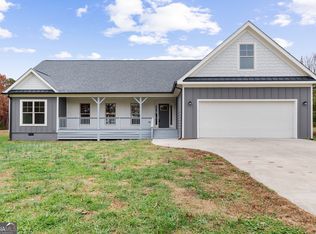 105 Towerview Cir, Mount Airy, GA 30563