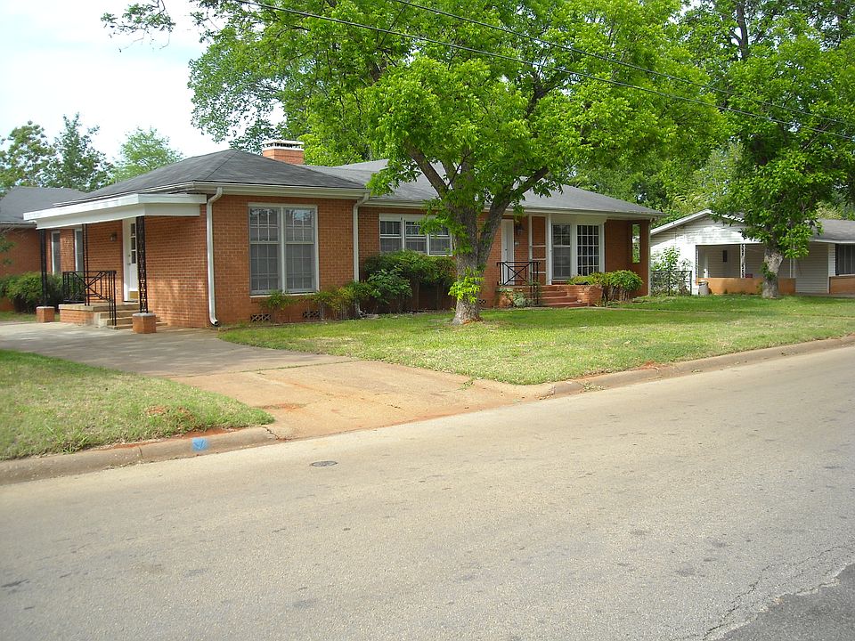 1st image of 1102 Deaton St