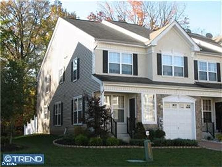 Pending: 17 Yorkshire Ln, Westampton, NJ 08060