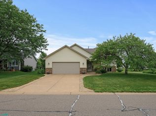 9200 Victoria Ct, Minneapolis, MN 55443