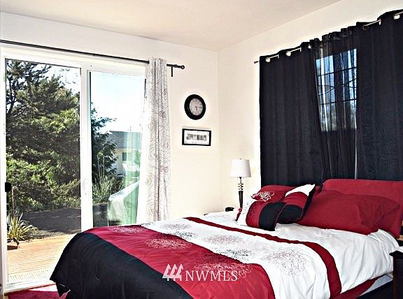 5th image of 958 Wawona Avenue #2