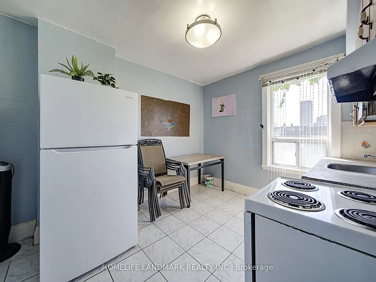 19 Armstrong Ave — Photo 19