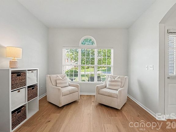 3rd image of 3409 Market View Dr