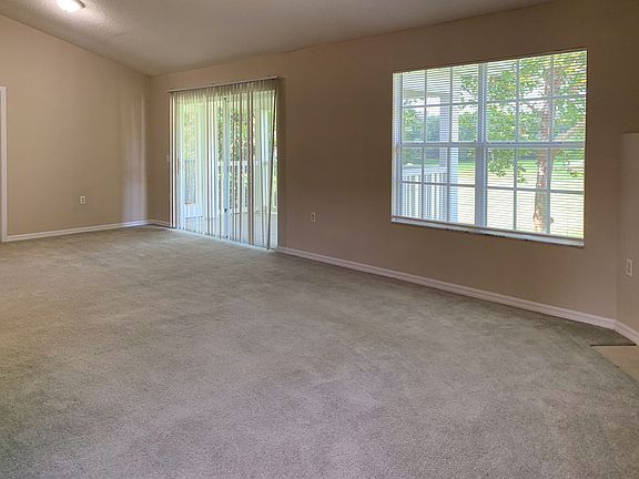 3rd image of 10000 SW 52nd Ave APT I-42