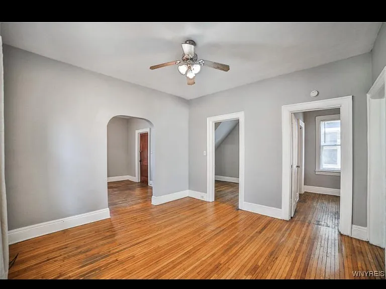 89 Sage Ave #LOWER — Photo 6