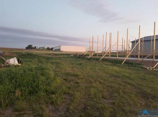 712 Garfield Ave, Dell Rapids, SD 57022