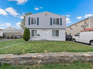 31 Mariners Ln #2, Stamford, CT 06902