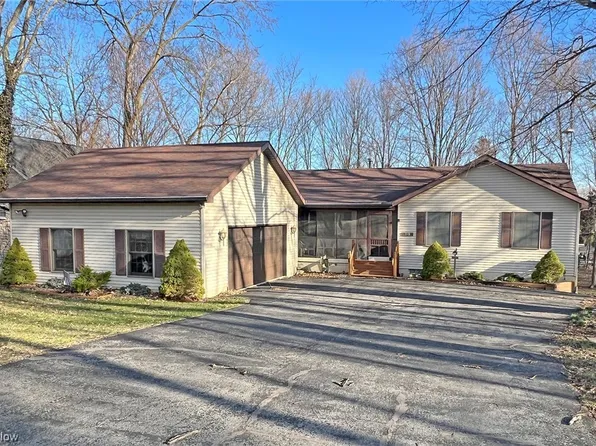 109 Ward Rd, Kelleys Island, OH 43438