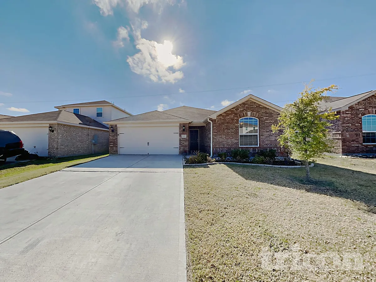 Building Photo - 108 Rushmore Ln