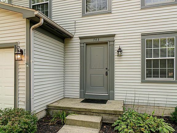 2nd image of 743 Suntree Dr