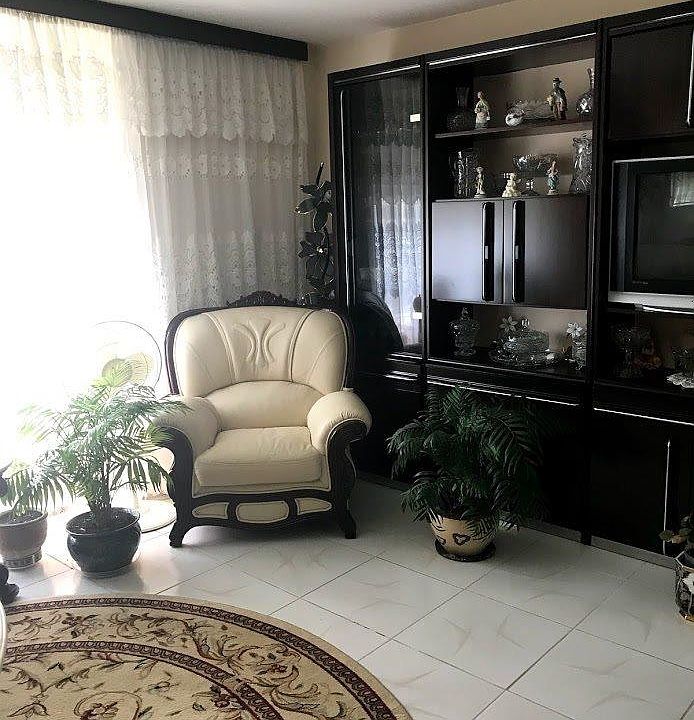 2nd image of 619 Herzel Ave