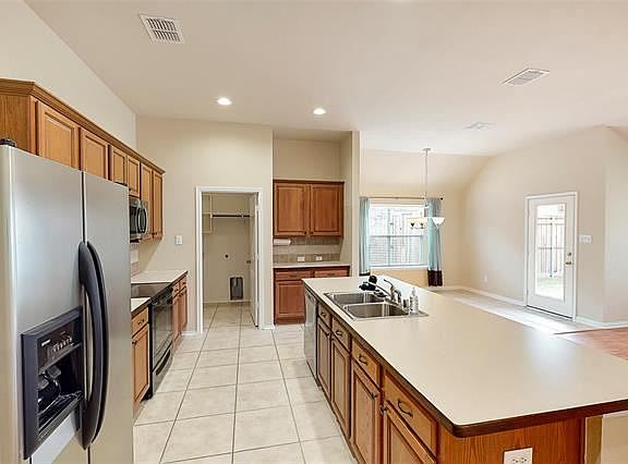 3rd image of 12304 Sunrise Dr