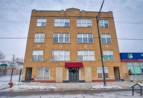2nd image of 4024 W Division St Unit 204